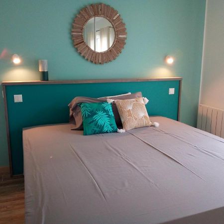 Les Palmiers - Vacation Home Saint-Xandre Luaran gambar
